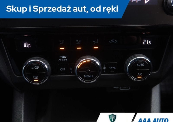 Skoda Octavia cena 48000 przebieg: 170565, rok produkcji 2018 z Grybów małe 191